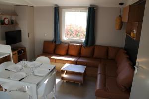 Maisons de vacances Mobile home 62623 TyBreizh Holidays at the Reserve 4 star without Fun Pass : photos des chambres