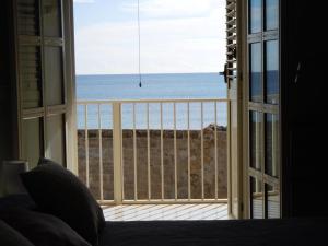 Tonnara apartment 1st floor codi facing the sea with view, wifi