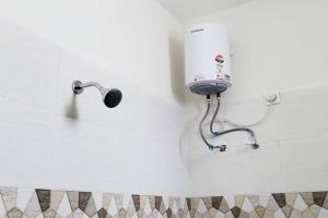 Servostay Fully Furnished 2 BHK in Hafeezpet #102