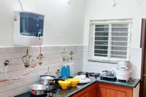 Servostay 2 Bhk Fully Furnished in Hafeezpet #201