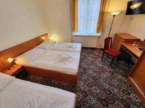 Triple Room with Extra Bed room in City-Inn