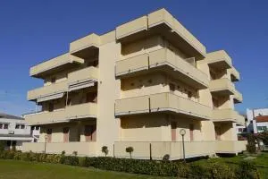 Appartamenti Tropici - 利多尔德纳西奥尼