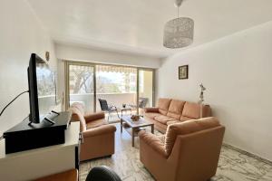 Bright and quiet apartment near the sea