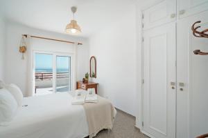 Costa Beach Apartment by The Portuguese Butler