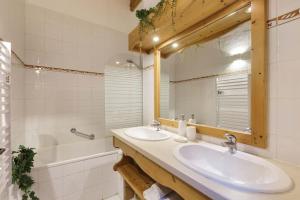 Appartements Balcons Anaite - Duplex 5BR 110m2 - Parking - Central - MtBlancView : photos des chambres