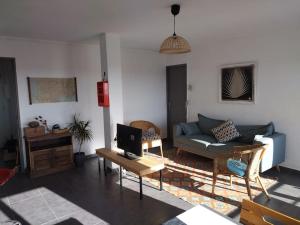 Appartements 3 bedroom apartment with AC & parking : photos des chambres