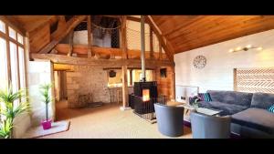 Maisons d'hotes Bed and Breakfast, Entire Accommodation Jacuzzi, Swimming Pool : photos des chambres