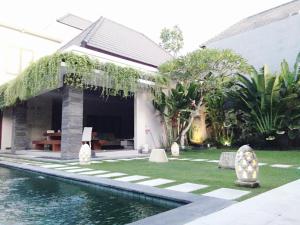 Gathering with 5 bedroom center house villa
