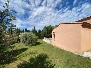 Maisons de vacances La maison d'Angelo - 8 personnes - piscine : photos des chambres