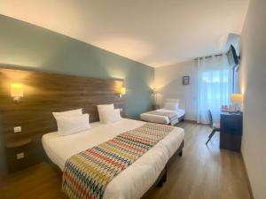 Hotels Hotel du Tregor : photos des chambres