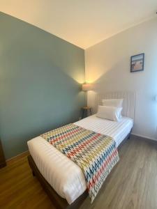 Hotels Hotel du Tregor : Chambre Triple