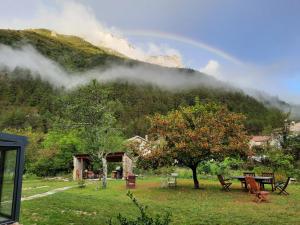 Maisons d'hotes La Bergerie a Menee : photos des chambres