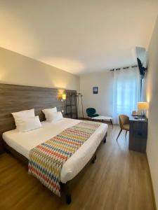 Hotels Hotel du Tregor : photos des chambres