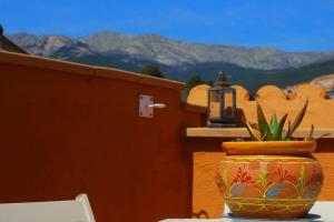 La Casa de LoLa casita de cuento con vistas