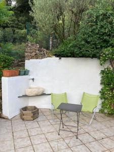 Maisons de vacances Belle maison campagnarde avec terrasses et veranda : photos des chambres