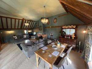 Boutique Barn - Sleeps 4 Parking & Private Garden