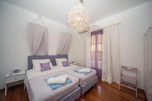 Avlaki Beach House,stylish villa in Kassiopi