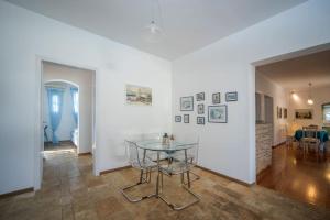 Avlaki Beach House,stylish villa in Kassiopi