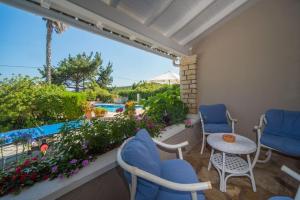 Avlaki Beach House,stylish villa in Kassiopi