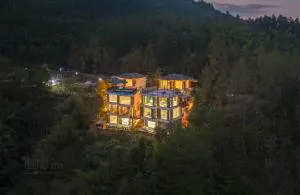 Avatar Hilltop Manor B&B - Hanqiyu