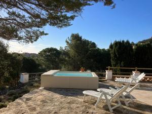 Lets Holidays 7 Xemeneies house