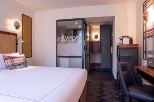 Hotels Mom'Art Hotel : photos des chambres