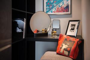 Hotels Mom'Art Hotel : Suite « L'Atelier »