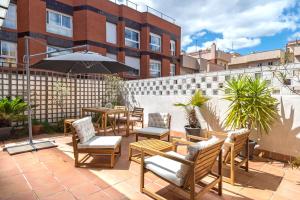 Apartment with terrace a step away from Montjuic, Barcelona