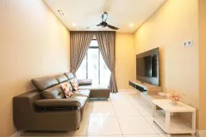 The Platino 2BR Paradigm Mall JB WIFI NETFLIX #Near Sutera Mall - Kampong Telok Serdang
