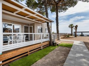 Mobile Home Superior with Sea View room in Camping Anxur A Mare