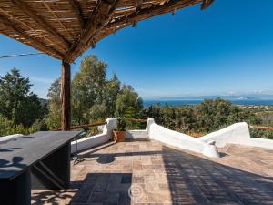 Spectacular Seaview Escape img44