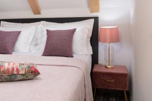 Romantic Attic Apartment