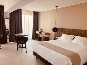 Hotels Hotel Spa Restaurant La Madrague : photos des chambres