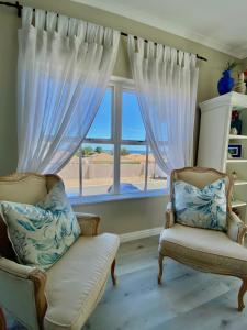 Ocean and mountain breeze