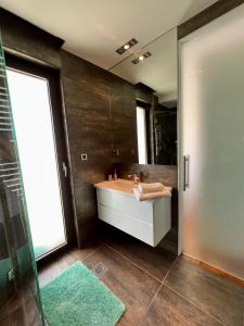 Luxury Laurus Penthouse with awesome sea view