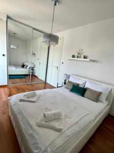 Luxury Laurus Penthouse with awesome sea view