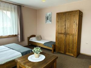 u Lucyny w Białce Tatrzańskiej- jacuzzi i sauna w ogrodzie, skibus pod domem