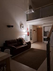 Acogedor loftcon garaje a 10min del aeropuerto e IFEMA