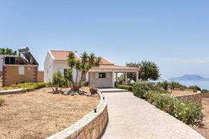 Eleanna Eco House