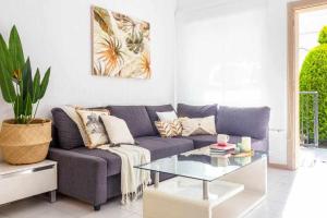 Apartment Pink Vistabella I- Winter by the sea