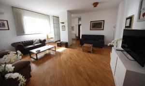 VILLA AZZURRA beachfront Mondello - Palermo