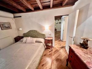 Torre della Scimmia apartment