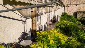 Maisons de vacances Maison vigneronne dans les hautes-cotes de Beaune : photos des chambres