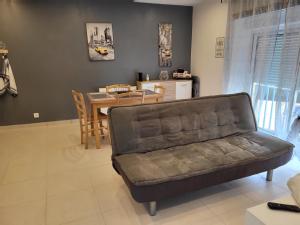 petite maison en pierre au coeur du Périgord noir