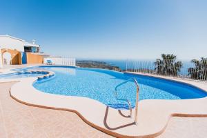 Spacious Apartment in El Poble Nou de Benitatxell, Sea View