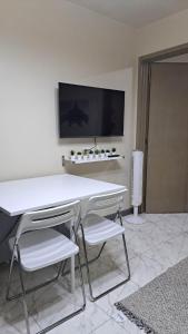 Larue cozy room in Solemare Parksuites Paranaque