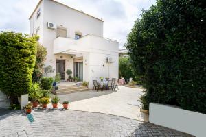 Marilena Mare Seaside & Jacuzzi House 50meters from sea - 4hvězdičkové hotely ve městě Ialysos