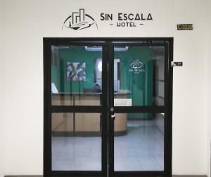 Hotel Sin Escala