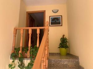 Agradable casa de piedra con aparcamiento y jardín