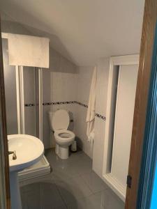 Agradable casa de piedra con aparcamiento y jardín